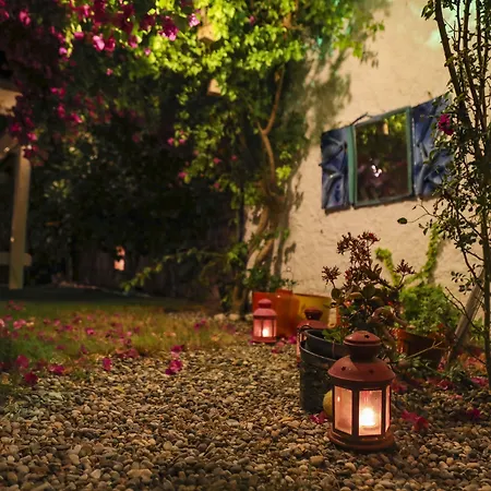 Отель Sari Gelin