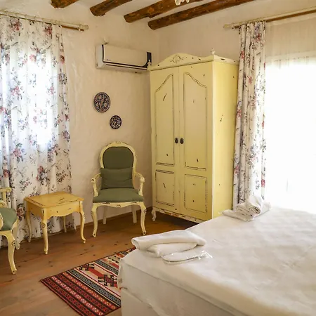 Sari Gelin Отель 2*