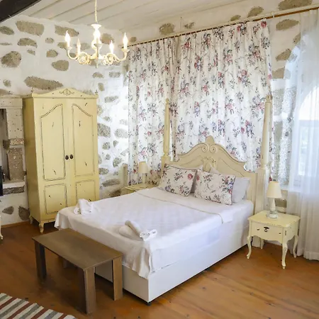 Sari Gelin Отель Алачати