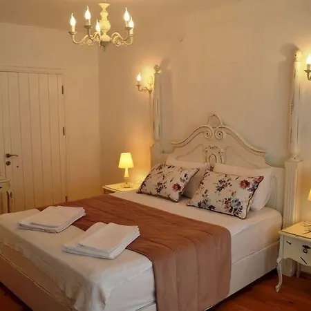 Sari Gelin Отель Алачати