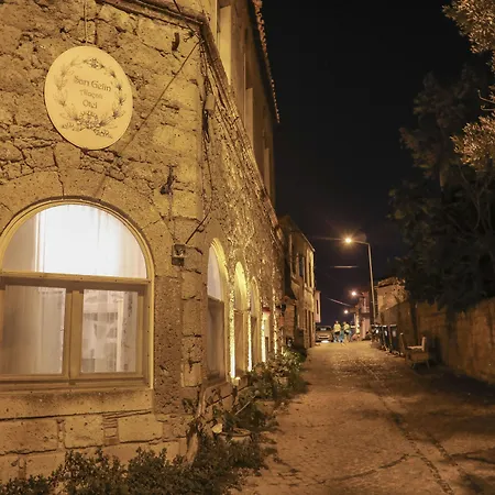 Sari Gelin Alacati